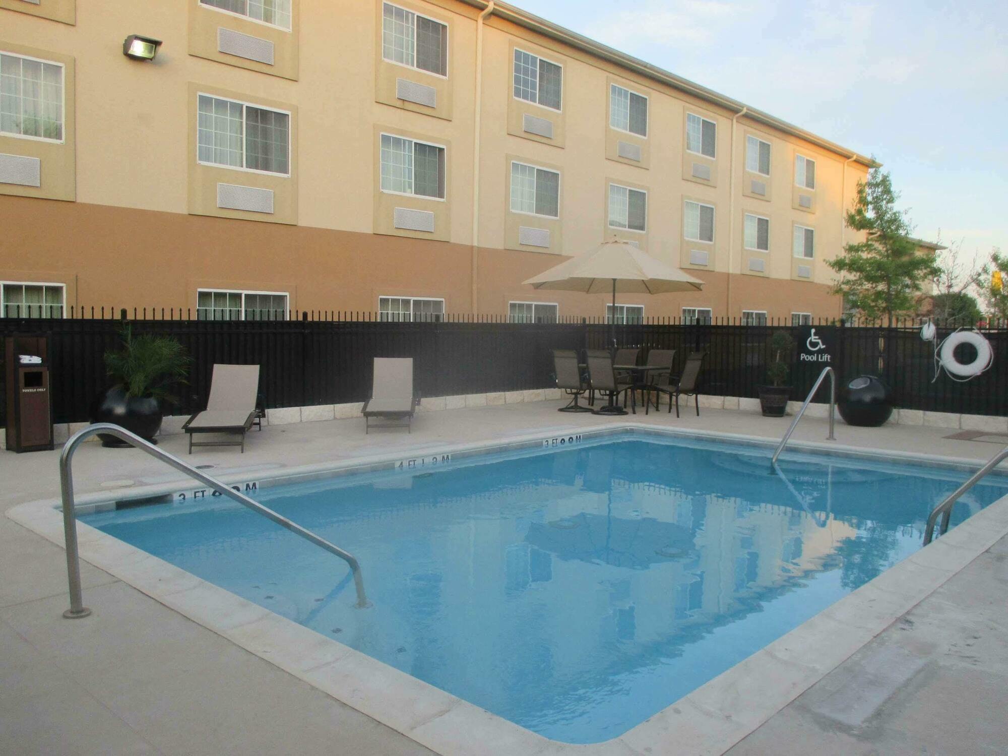 Best Western Harker Heights Extérieur photo